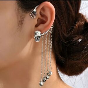 Silver Skull Tassel Ear Cuff
